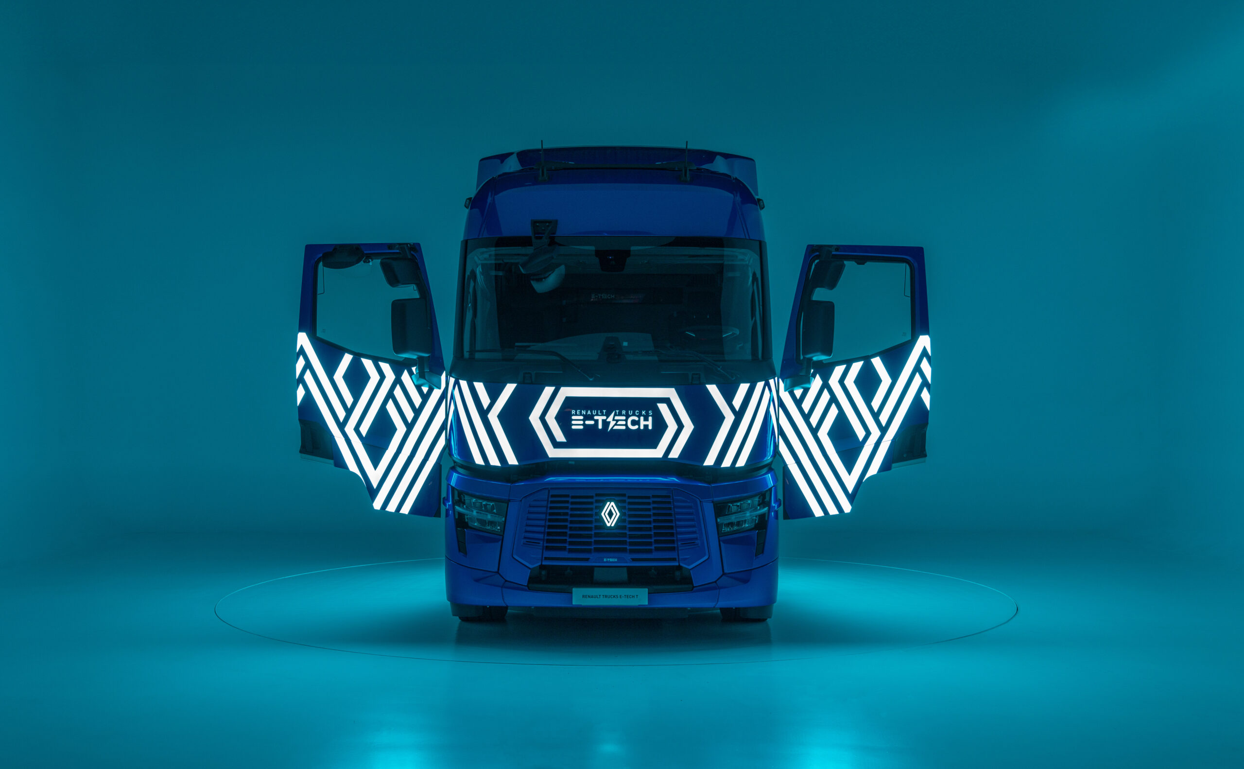 Nos bornes de recharge KEYWATT Charging certifiées par Renault Trucks !